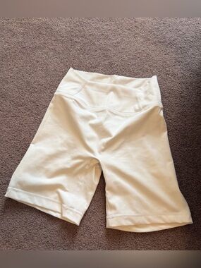 Oner Active White Timeless Shorts